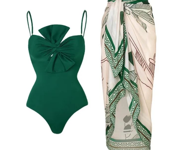 Charme Estival: Secrets des Tenues de Plage