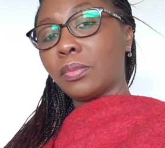 Alma Davis,