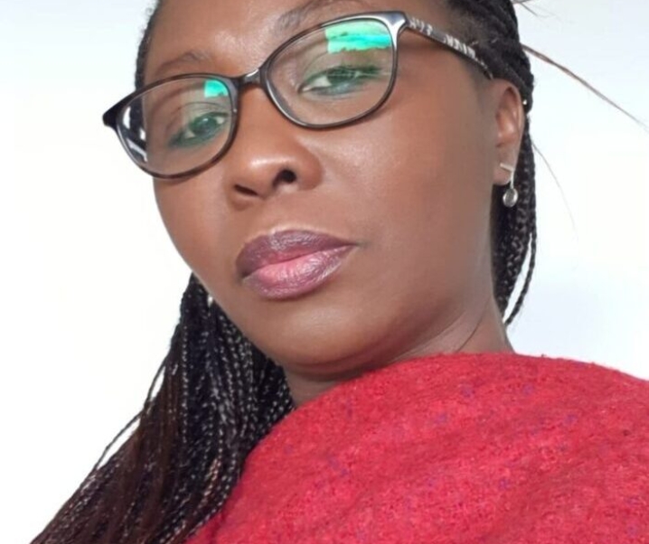 Alma Davis,
